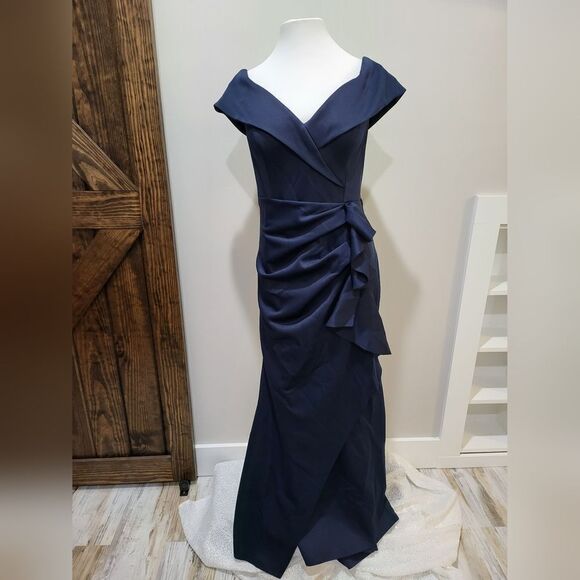 Xscape PATTI LONG OFF THE SHOULDER SCUBA CREPE DRESS NWT size 16  Blue - Picture 3 of 5